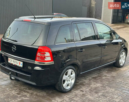Чорний Опель Зафіра, об'ємом двигуна 1.8 л та пробігом 210 тис. км за 8199 $, фото 16 на Automoto.ua