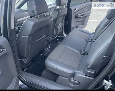 Черный Опель Зафира, объемом двигателя 1.69 л и пробегом 264 тыс. км за 7300 $, фото 11 на Automoto.ua