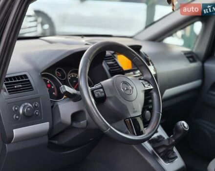 Чорний Опель Зафіра, об'ємом двигуна 1.7 л та пробігом 271 тис. км за 7055 $, фото 24 на Automoto.ua
