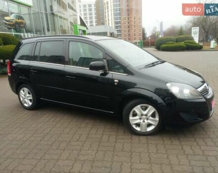 Черный Опель Зафира, объемом двигателя 1.7 л и пробегом 244 тыс. км за 7650 $, фото 41 на Automoto.ua