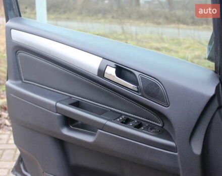 Черный Опель Зафира, объемом двигателя 1.8 л и пробегом 220 тыс. км за 7499 $, фото 31 на Automoto.ua