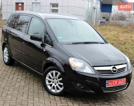Черный Опель Зафира, объемом двигателя 1.8 л и пробегом 220 тыс. км за 7499 $, фото 4 на Automoto.ua