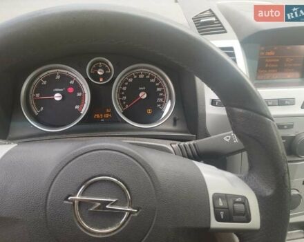 Черный Опель Зафира, объемом двигателя 1.7 л и пробегом 263 тыс. км за 6700 $, фото 2 на Automoto.ua