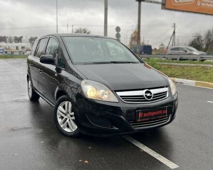 Черный Опель Зафира, объемом двигателя 1.8 л и пробегом 166 тыс. км за 7999 $, фото 2 на Automoto.ua