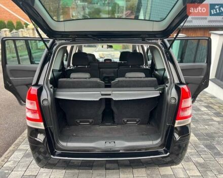 Черный Опель Зафира, объемом двигателя 1.6 л и пробегом 221 тыс. км за 7399 $, фото 53 на Automoto.ua