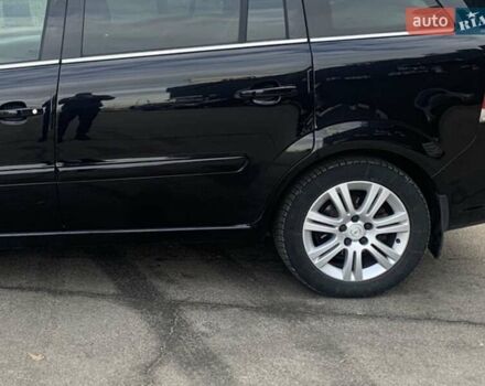 Черный Опель Зафира, объемом двигателя 1.69 л и пробегом 264 тыс. км за 7300 $, фото 2 на Automoto.ua