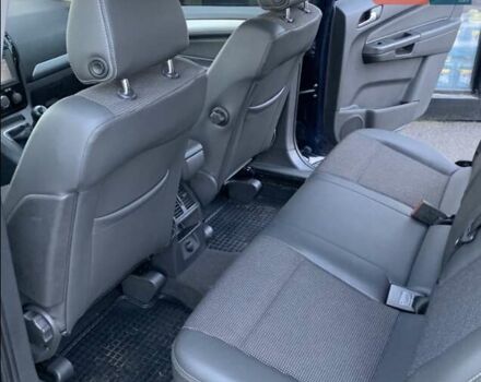 Черный Опель Зафира, объемом двигателя 1.69 л и пробегом 264 тыс. км за 7300 $, фото 6 на Automoto.ua