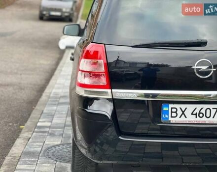 Черный Опель Зафира, объемом двигателя 1.6 л и пробегом 221 тыс. км за 7399 $, фото 34 на Automoto.ua