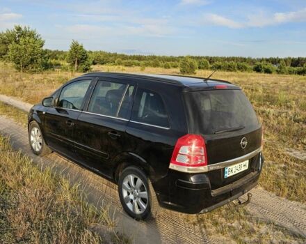 Чорний Опель Зафіра, об'ємом двигуна 1.7 л та пробігом 205 тис. км за 6700 $, фото 3 на Automoto.ua