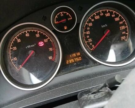 Чорний Опель Зафіра, об'ємом двигуна 1.8 л та пробігом 239 тис. км за 7995 $, фото 4 на Automoto.ua