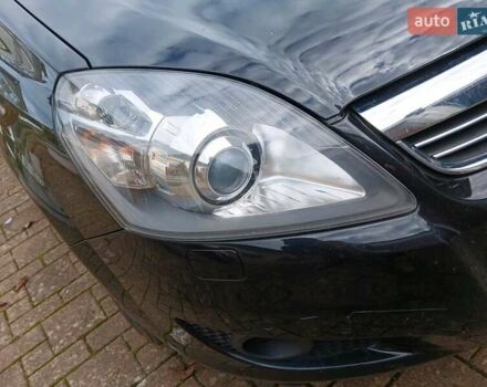 Чорний Опель Зафіра, об'ємом двигуна 1.8 л та пробігом 239 тис. км за 7995 $, фото 1 на Automoto.ua