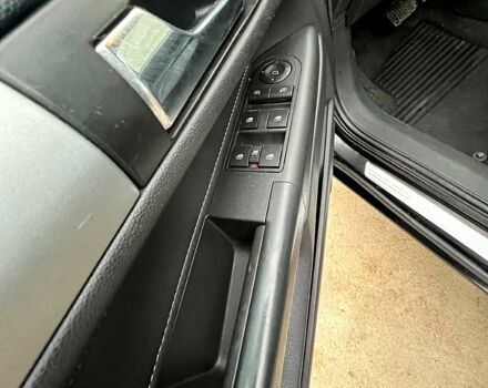 Чорний Опель Зафіра, об'ємом двигуна 1.9 л та пробігом 300 тис. км за 7500 $, фото 6 на Automoto.ua