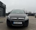 Черный Опель Зафира, объемом двигателя 1.6 л и пробегом 150 тыс. км за 7500 $, фото 1 на Automoto.ua