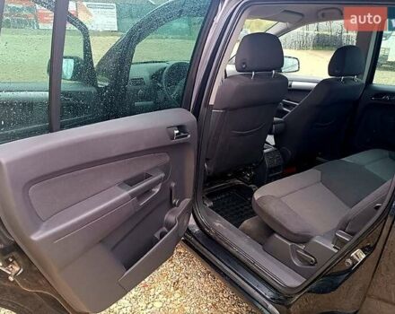 Чорний Опель Зафіра, об'ємом двигуна 1.7 л та пробігом 263 тис. км за 6000 $, фото 3 на Automoto.ua