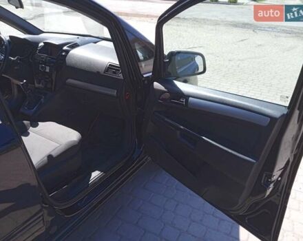 Чорний Опель Зафіра, об'ємом двигуна 1.7 л та пробігом 220 тис. км за 7750 $, фото 39 на Automoto.ua