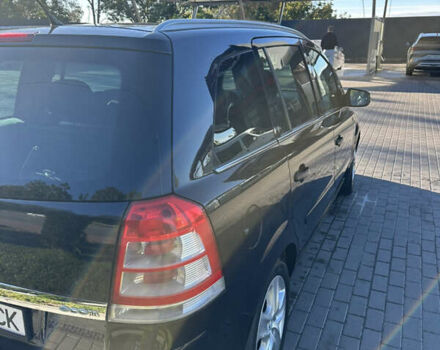 Черный Опель Зафира, объемом двигателя 1.69 л и пробегом 264 тыс. км за 6500 $, фото 3 на Automoto.ua