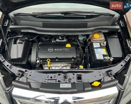 Черный Опель Зафира, объемом двигателя 1.6 л и пробегом 221 тыс. км за 7399 $, фото 74 на Automoto.ua