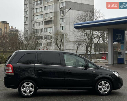 Черный Опель Зафира, объемом двигателя 0 л и пробегом 287 тыс. км за 6999 $, фото 2 на Automoto.ua