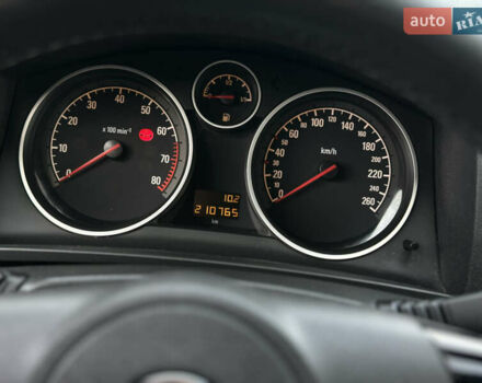 Чорний Опель Зафіра, об'ємом двигуна 1.8 л та пробігом 210 тис. км за 8199 $, фото 49 на Automoto.ua