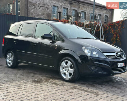 Чорний Опель Зафіра, об'ємом двигуна 1.8 л та пробігом 210 тис. км за 8199 $, фото 9 на Automoto.ua
