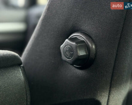 Чорний Опель Зафіра, об'ємом двигуна 1.8 л та пробігом 210 тис. км за 8199 $, фото 62 на Automoto.ua