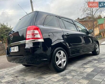 Черный Опель Зафира, объемом двигателя 1.6 л и пробегом 221 тыс. км за 6999 $, фото 26 на Automoto.ua