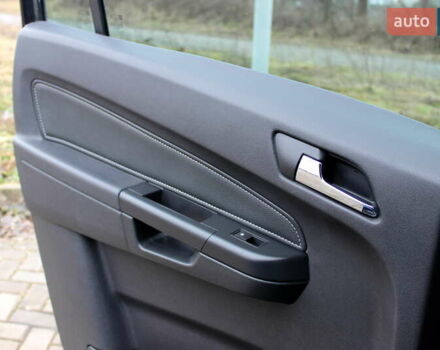 Черный Опель Зафира, объемом двигателя 1.8 л и пробегом 220 тыс. км за 7499 $, фото 38 на Automoto.ua