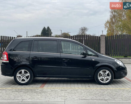 Черный Опель Зафира, объемом двигателя 1.7 л и пробегом 278 тыс. км за 7300 $, фото 8 на Automoto.ua