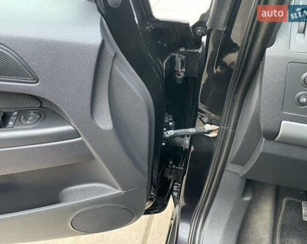 Черный Опель Зафира, объемом двигателя 1.7 л и пробегом 260 тыс. км за 6999 $, фото 36 на Automoto.ua