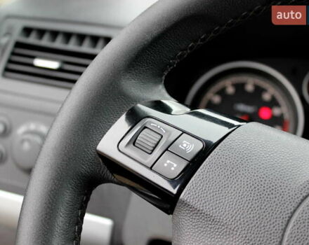 Черный Опель Зафира, объемом двигателя 1.8 л и пробегом 220 тыс. км за 7499 $, фото 68 на Automoto.ua