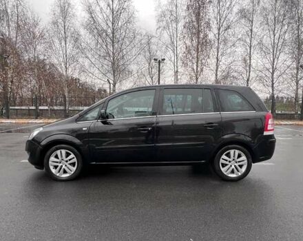 Черный Опель Зафира, объемом двигателя 1.8 л и пробегом 166 тыс. км за 7999 $, фото 5 на Automoto.ua