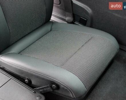 Черный Опель Зафира, объемом двигателя 1.8 л и пробегом 220 тыс. км за 7499 $, фото 80 на Automoto.ua