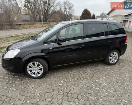 Чорний Опель Зафіра, об'ємом двигуна 1.69 л та пробігом 250 тис. км за 7500 $, фото 5 на Automoto.ua