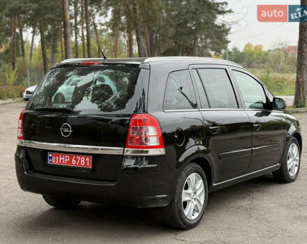 Черный Опель Зафира, объемом двигателя 1.6 л и пробегом 177 тыс. км за 7700 $, фото 11 на Automoto.ua