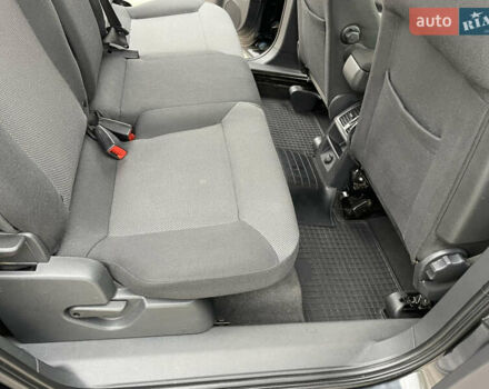 Черный Опель Зафира, объемом двигателя 1.7 л и пробегом 278 тыс. км за 7300 $, фото 22 на Automoto.ua