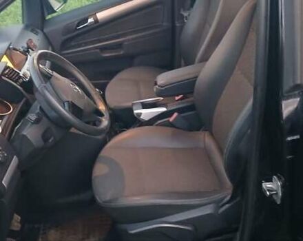 Чорний Опель Зафіра, об'ємом двигуна 1.7 л та пробігом 215 тис. км за 7500 $, фото 1 на Automoto.ua