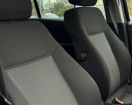 Черный Опель Зафира, объемом двигателя 1.8 л и пробегом 247 тыс. км за 7599 $, фото 32 на Automoto.ua