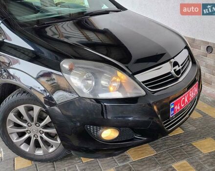 Черный Опель Зафира, объемом двигателя 1.6 л и пробегом 245 тыс. км за 5800 $, фото 9 на Automoto.ua