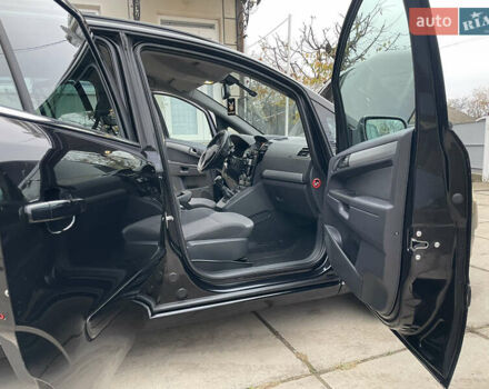 Черный Опель Зафира, объемом двигателя 1.7 л и пробегом 260 тыс. км за 6999 $, фото 44 на Automoto.ua