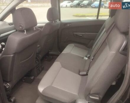 Черный Опель Зафира, объемом двигателя 1.7 л и пробегом 244 тыс. км за 7650 $, фото 30 на Automoto.ua