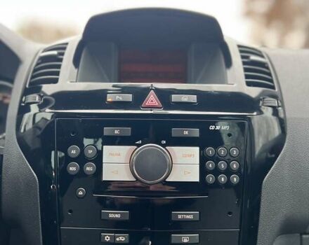 Черный Опель Зафира, объемом двигателя 1.8 л и пробегом 166 тыс. км за 7999 $, фото 26 на Automoto.ua