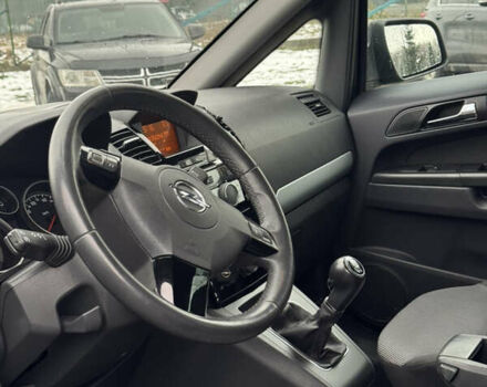 Черный Опель Зафира, объемом двигателя 1.8 л и пробегом 247 тыс. км за 7599 $, фото 29 на Automoto.ua