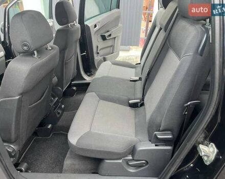 Черный Опель Зафира, объемом двигателя 1.6 л и пробегом 221 тыс. км за 7399 $, фото 48 на Automoto.ua