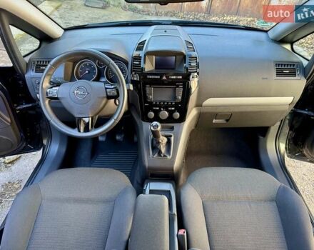 Чорний Опель Зафіра, об'ємом двигуна 1.7 л та пробігом 209 тис. км за 7950 $, фото 21 на Automoto.ua