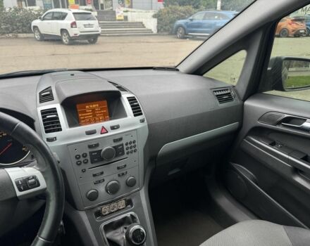 Чорний Опель Зафіра, об'ємом двигуна 0 л та пробігом 175 тис. км за 5500 $, фото 7 на Automoto.ua