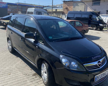 Черный Опель Зафира, объемом двигателя 1.69 л и пробегом 195 тыс. км за 7800 $, фото 1 на Automoto.ua