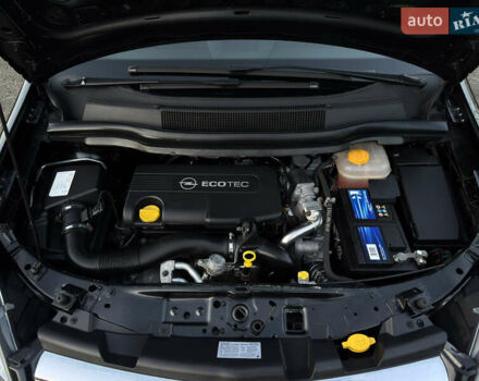 Черный Опель Зафира, объемом двигателя 1.7 л и пробегом 189 тыс. км за 8350 $, фото 114 на Automoto.ua