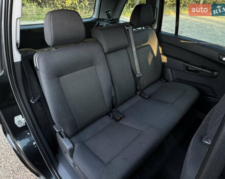 Черный Опель Зафира, объемом двигателя 1.7 л и пробегом 189 тыс. км за 8350 $, фото 98 на Automoto.ua