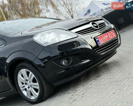Черный Опель Зафира, объемом двигателя 1.8 л и пробегом 213 тыс. км за 7700 $, фото 15 на Automoto.ua