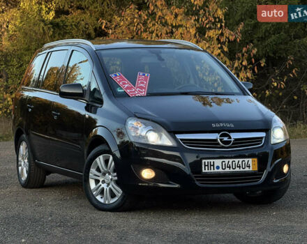 Черный Опель Зафира, объемом двигателя 1.7 л и пробегом 189 тыс. км за 8350 $, фото 2 на Automoto.ua